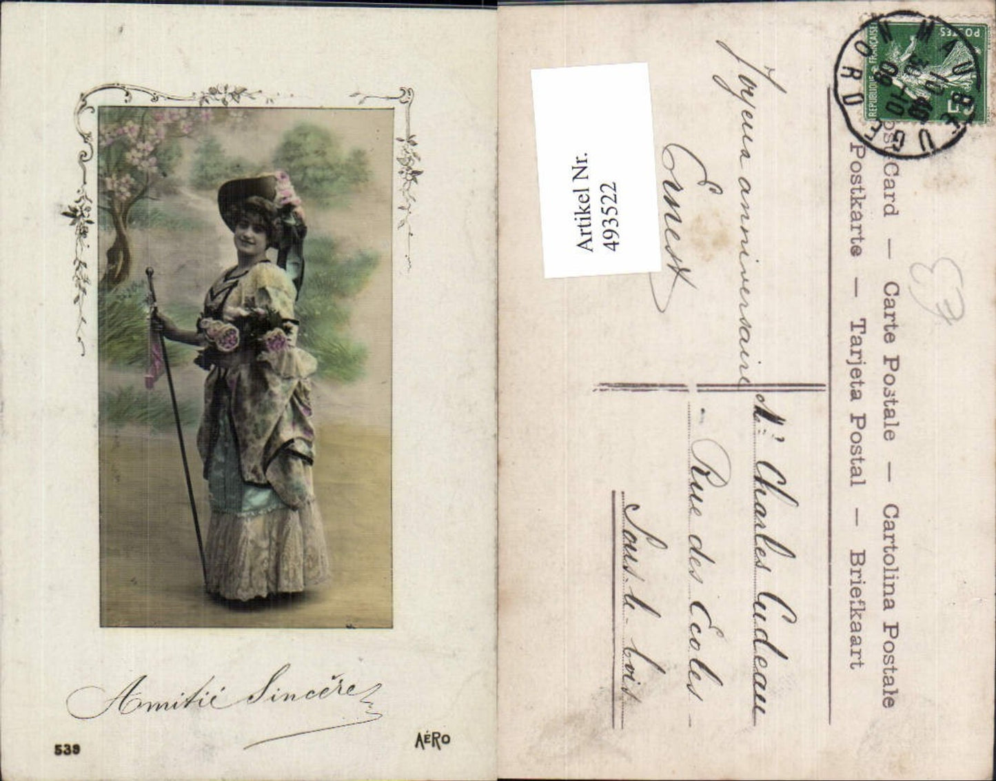 493522,Frau mit Hut Kleid Gehstock Passepartout