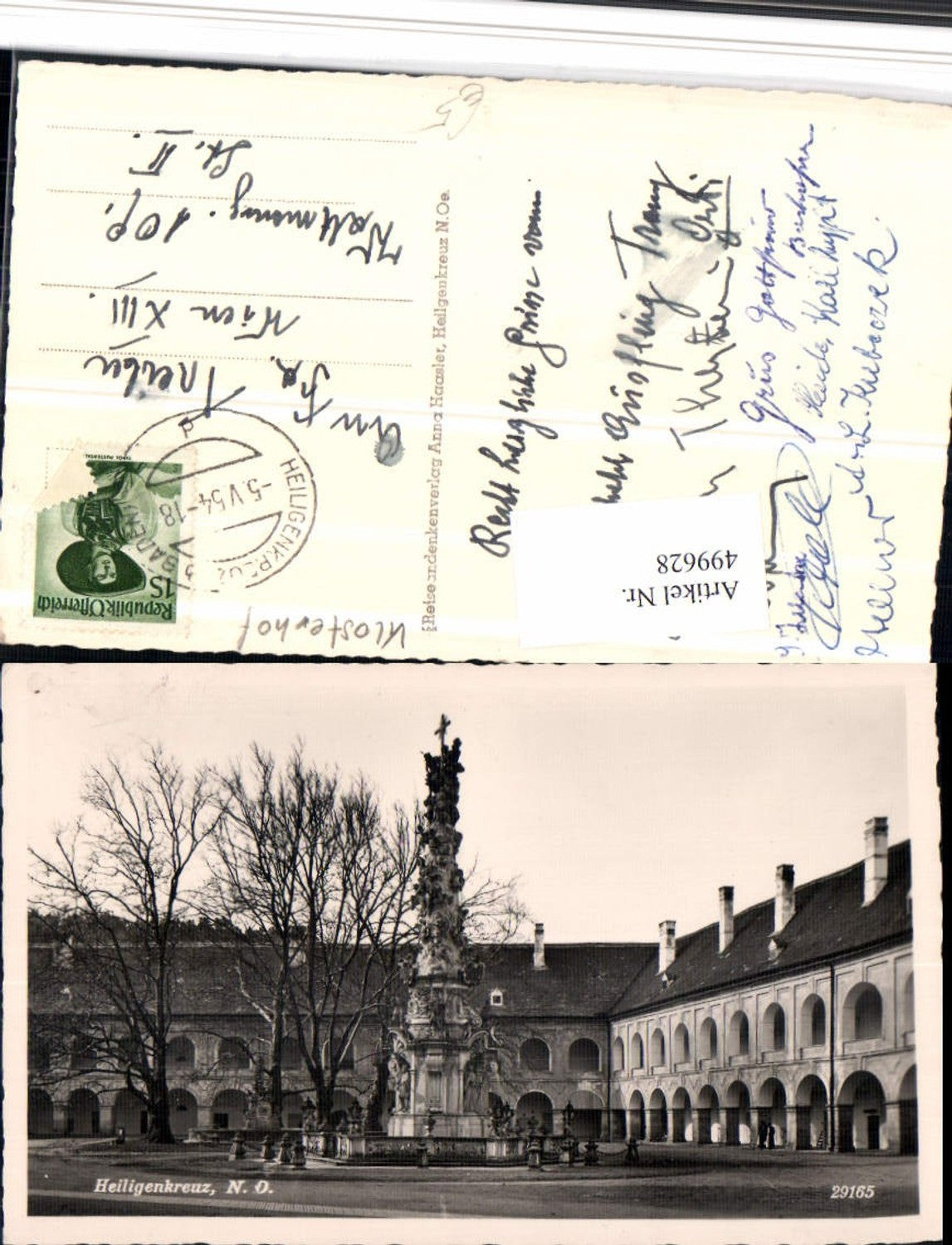 499628,Stift Heiligenkreuz Arkaden Pestsäule