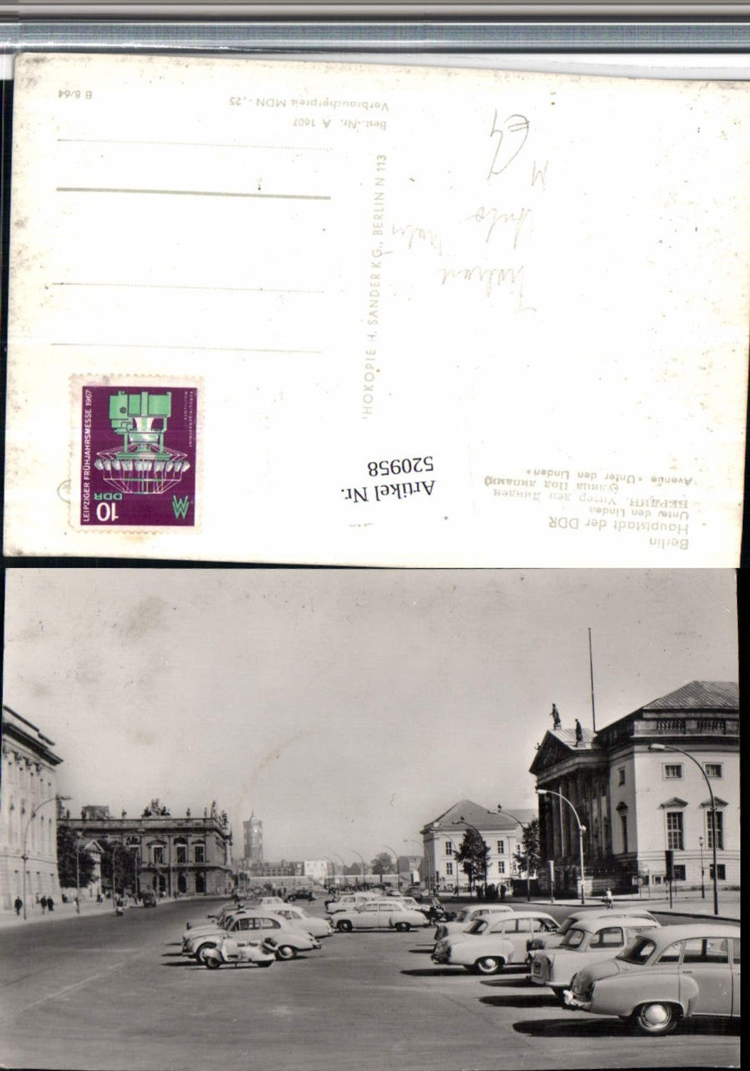 520958,Berlin Mitte Unter den Linden Oldtimer Auto Trabant Trabi