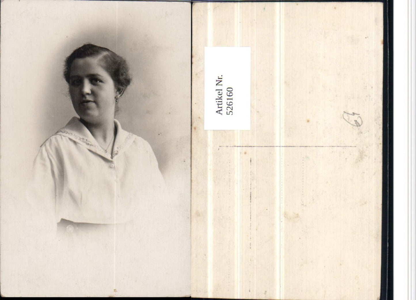 526160,Foto-AK Frau Portrait