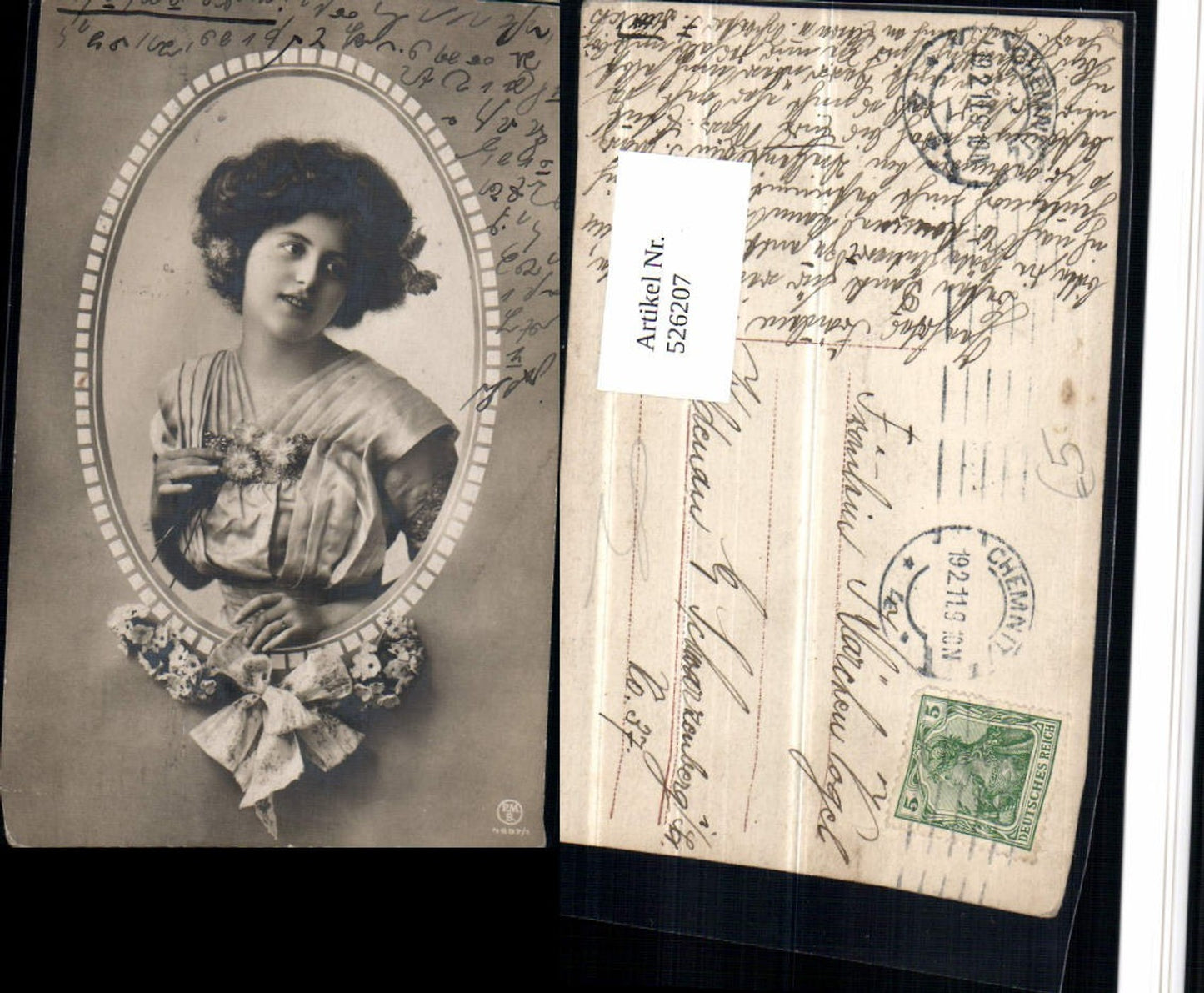 526207,Foto-AK Frau Portrait Passepartout Blumen Fotomontage