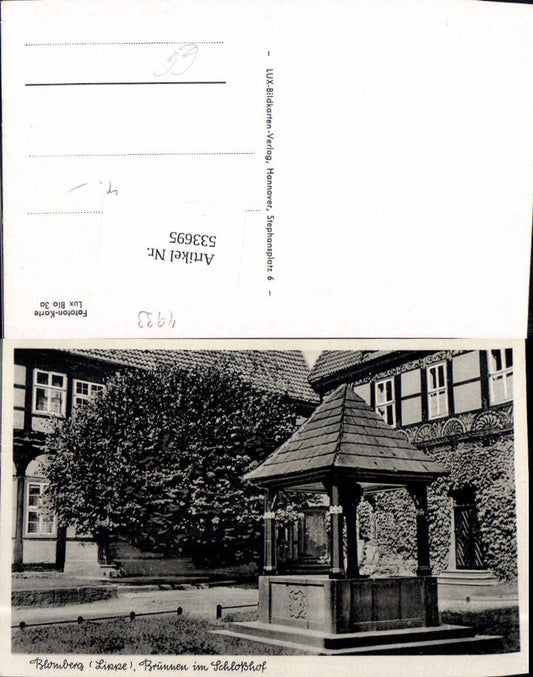 533695,Blomberg Lippe Brunnen im Schloßhof Detmold