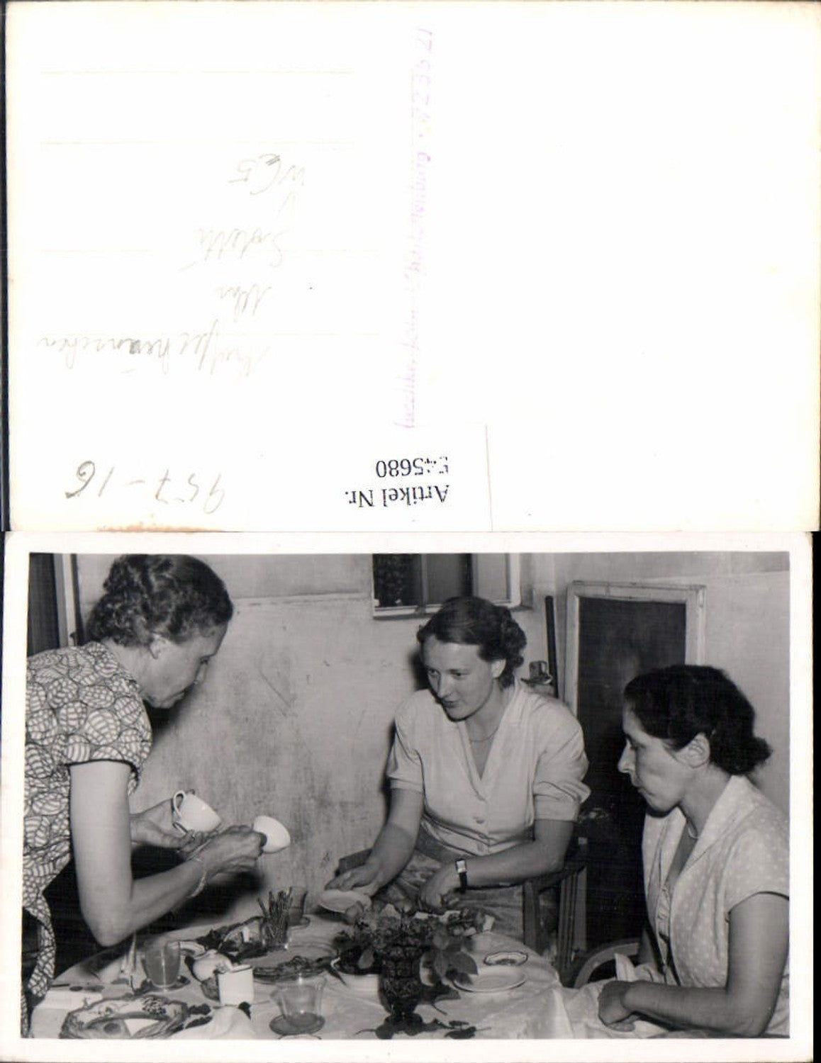 Frauen Kaffee Kaffeekränzchen Soletti Uhr Willi Huschke Berlin Charlottenburg