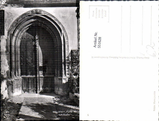 551628,Hallstatt Portal der Kirche pub Cosy 584