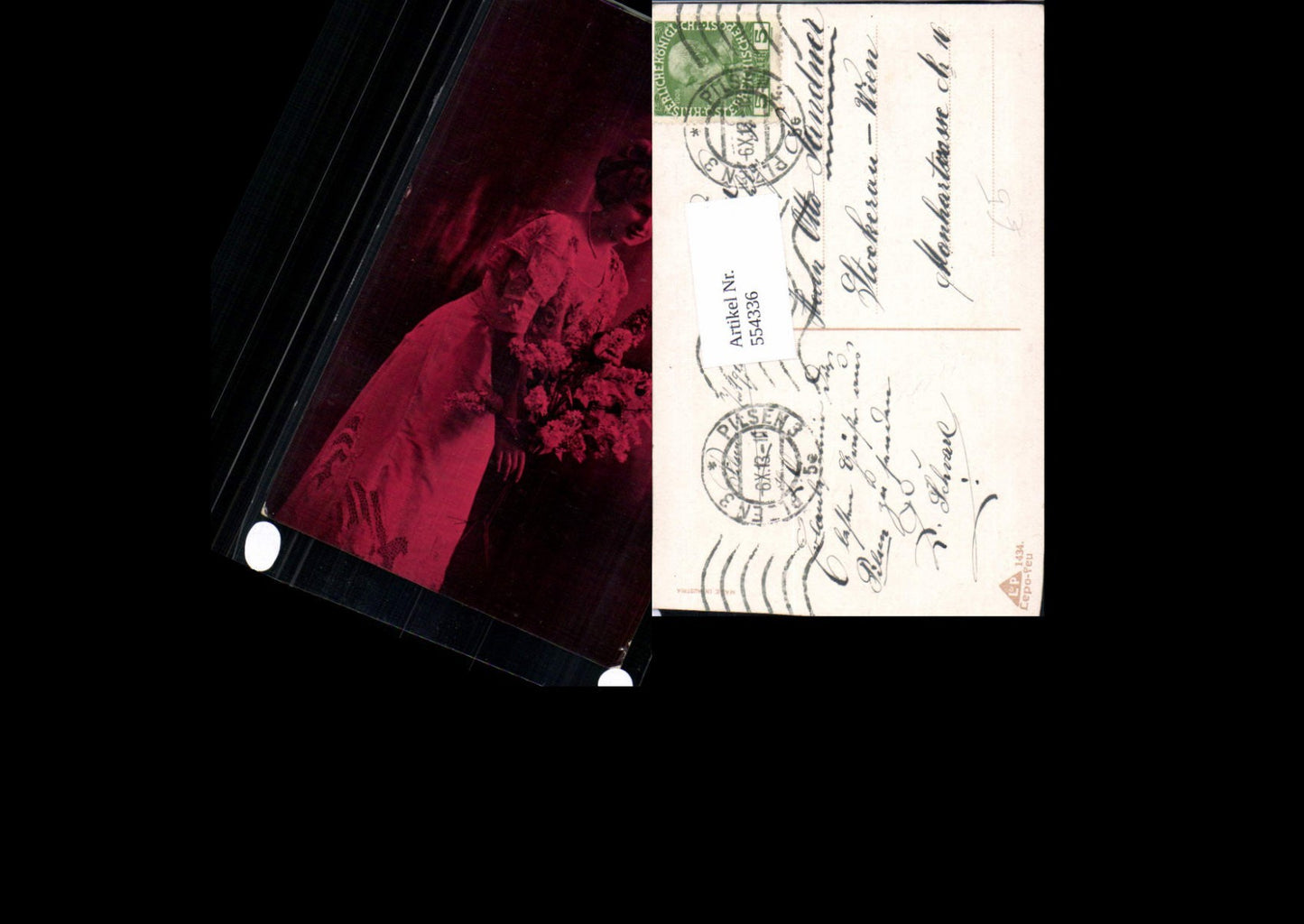 554336,tolle Foto-AK Frau Mode Portrait Rote AK Flieder