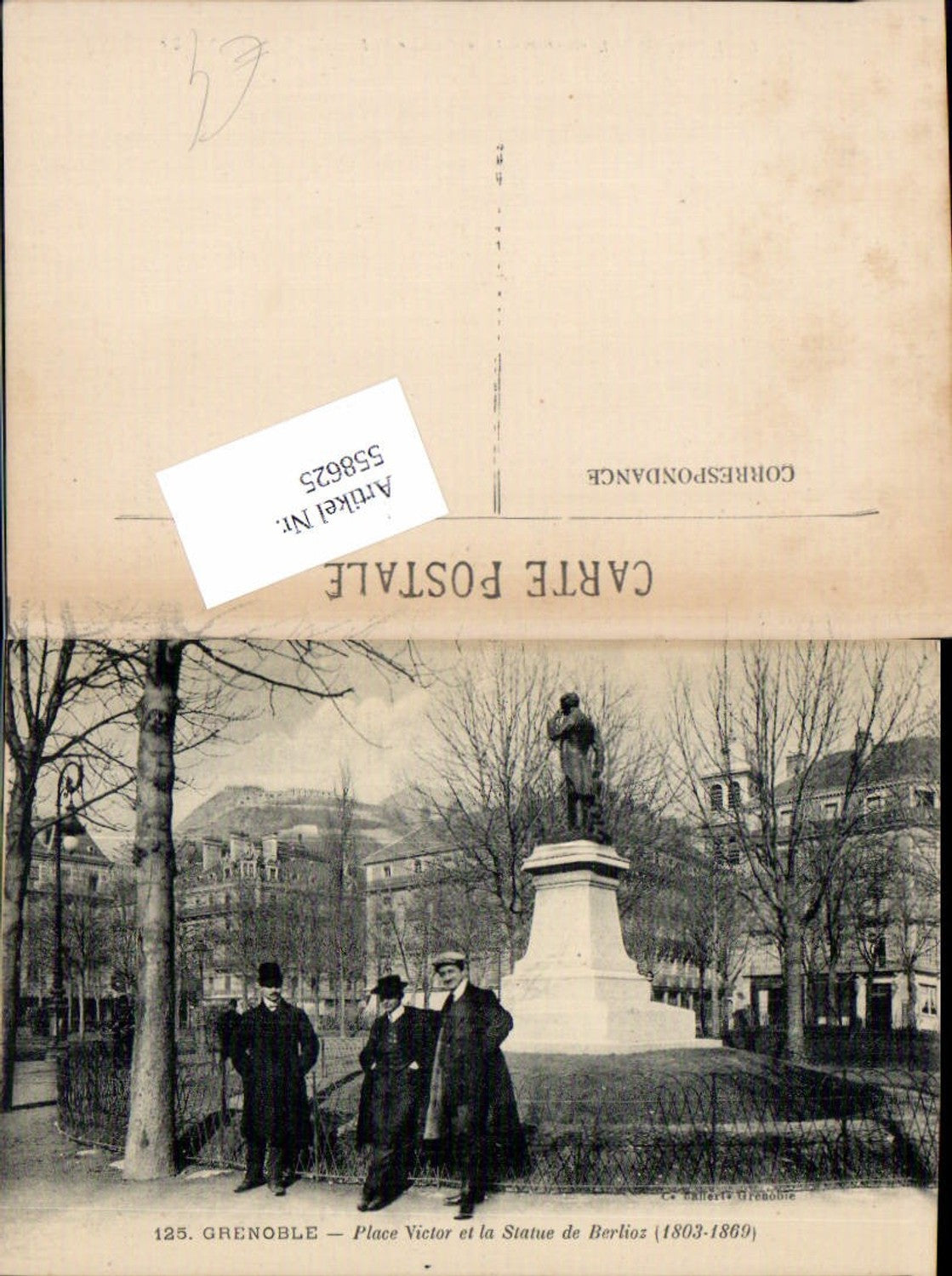 558625,France Grenoble Place de Victor et la Statue de Berlioz