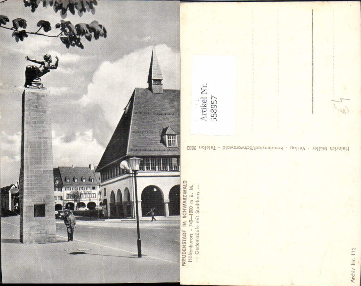 558957,Freudenstadt im Schwarzwald Gedenksäule m. Stadthaus