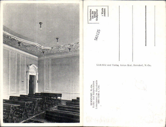 561125,Berndorf Klassenzimmer Schule
