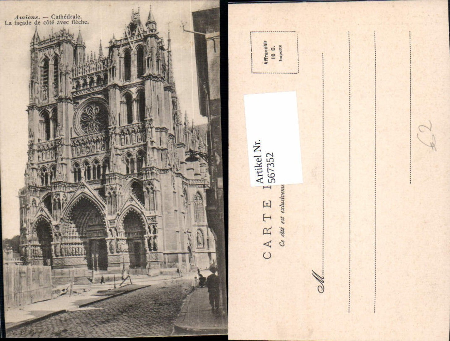 567352,Amiens Cathedrale La facade de cote avec fleche Kathedrale Kirche