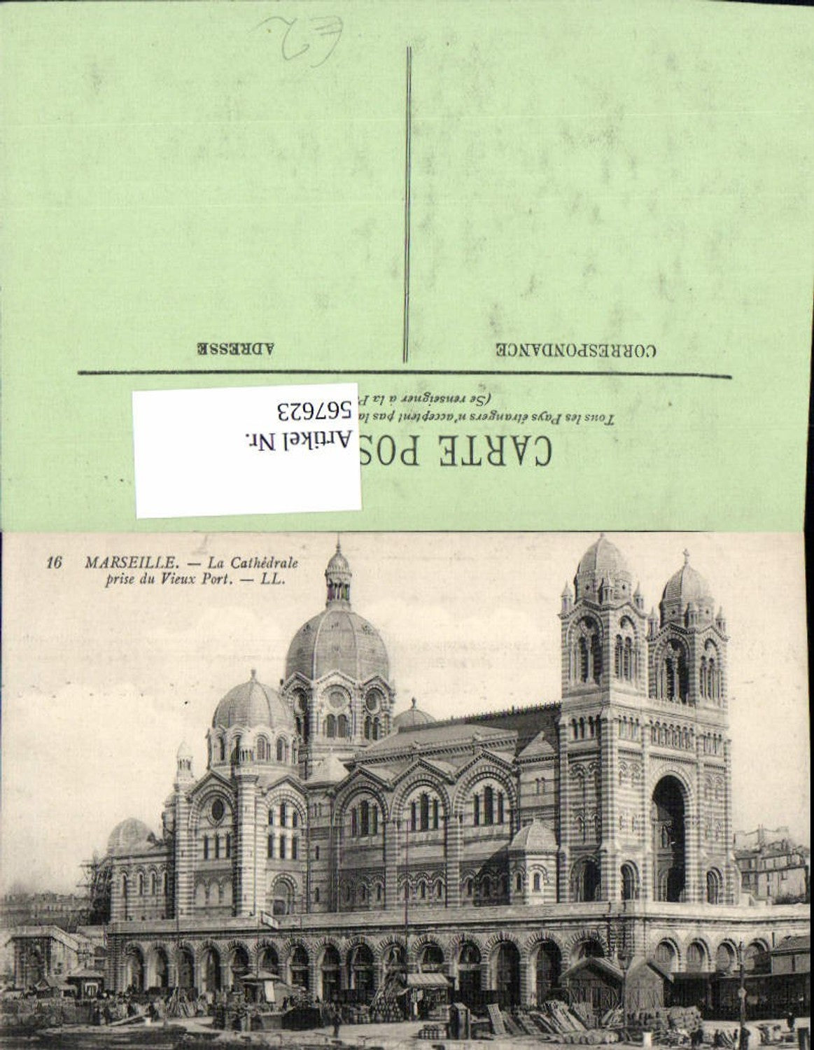 567623,Marseille La Cathedrale prise du Vieux Port Kathedrale