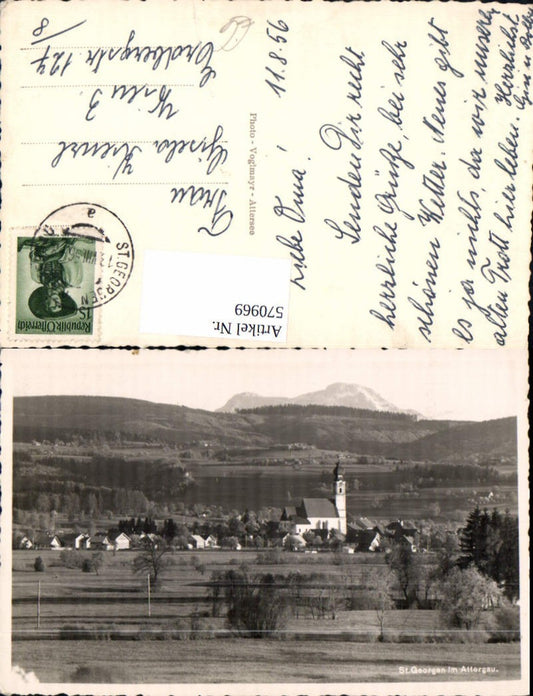 570969,Foto Ak St Georgen i. Attergau Ansicht m. Kirche