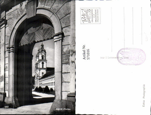571016,Foto Ak St Florian Stift Eingang Torbogen