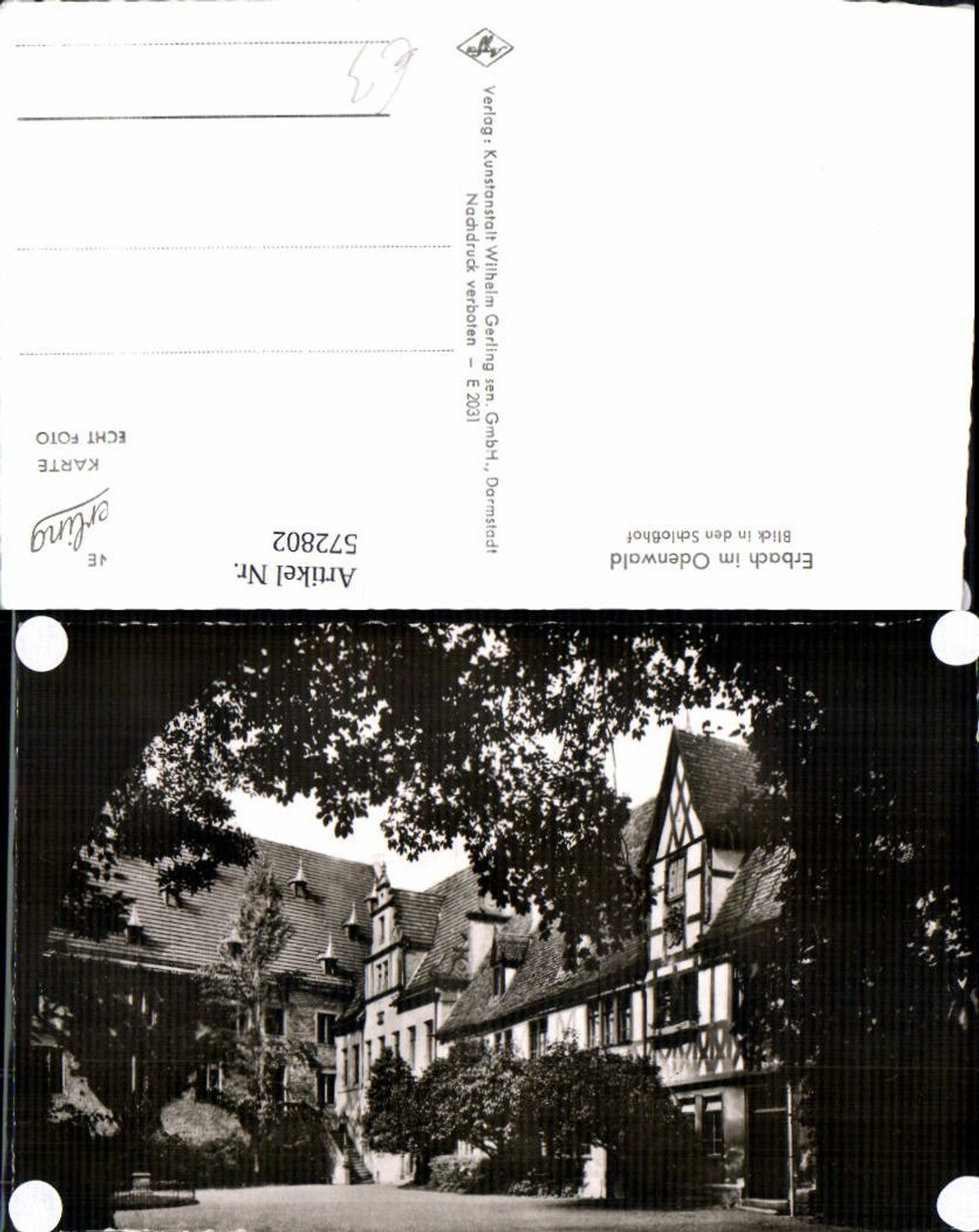 572802,Foto Ak Erbach i. Odenwald Blick in d. Schlosshof