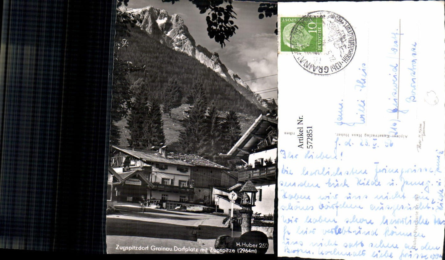 572851,Foto Ak Zugspitzdorf Grainau Dorfplatz m. Zugspitze pub Hans Huber 250