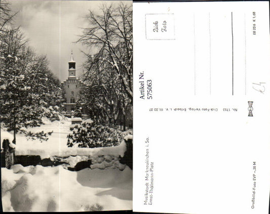 575063,Foto Ak Markneukirchen Ernst-Thälmann-Platz Winteransicht