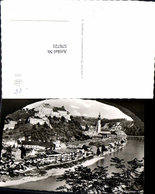 576721,Foto Ak Burghausen Ansicht m. Burg Kirche
