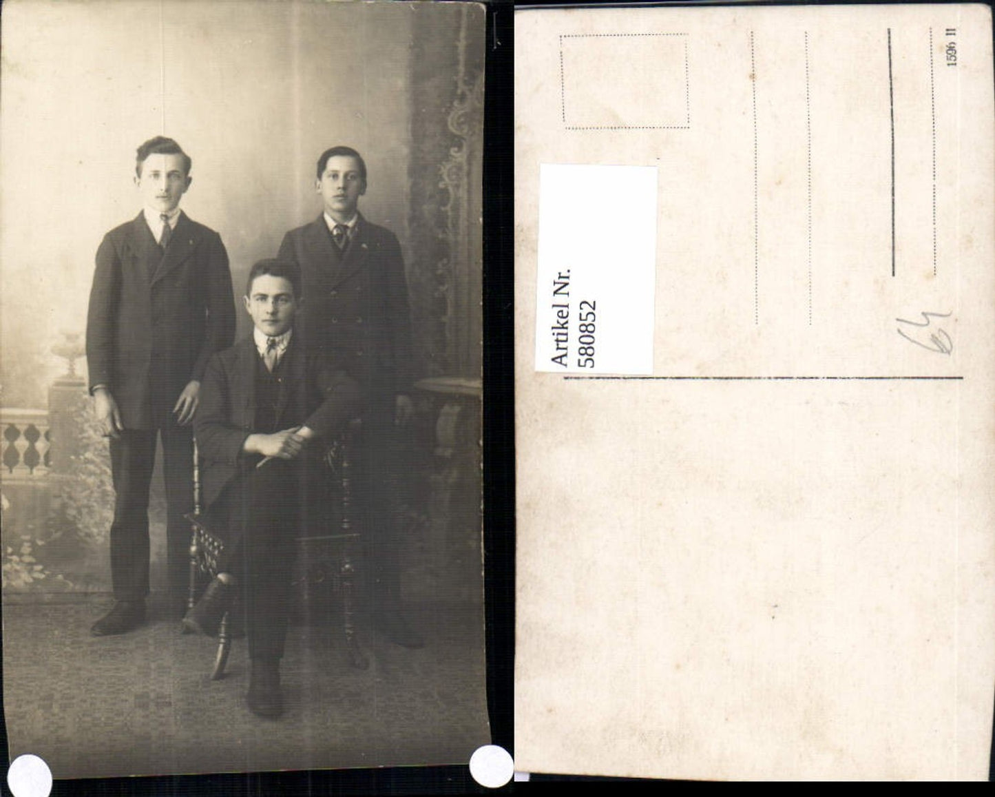 580852,Gruppenbild Mann Männer Anzug