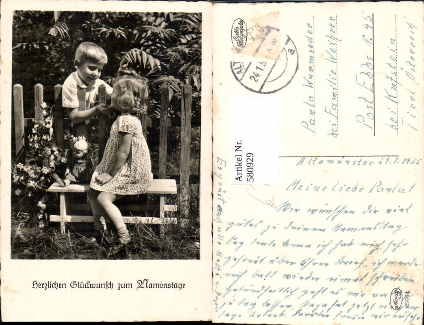 580929,Kinder Bub Junge Mädchen m. Puppe auf Bank Gartenzaun Namenstag