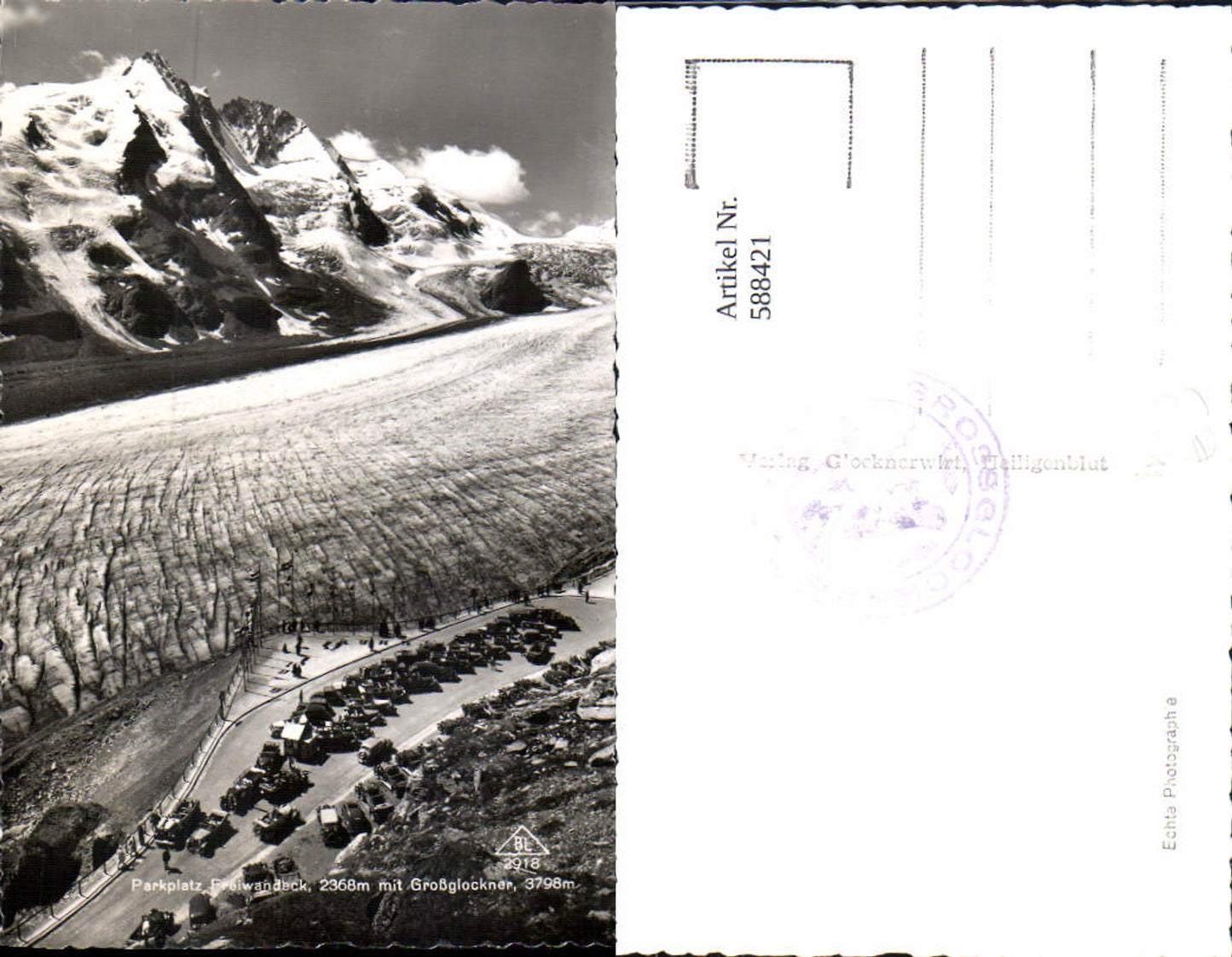 588421,Grossglockner Hochalpenstrasse Heiligenblut Parkplatz Autos Oldtimer