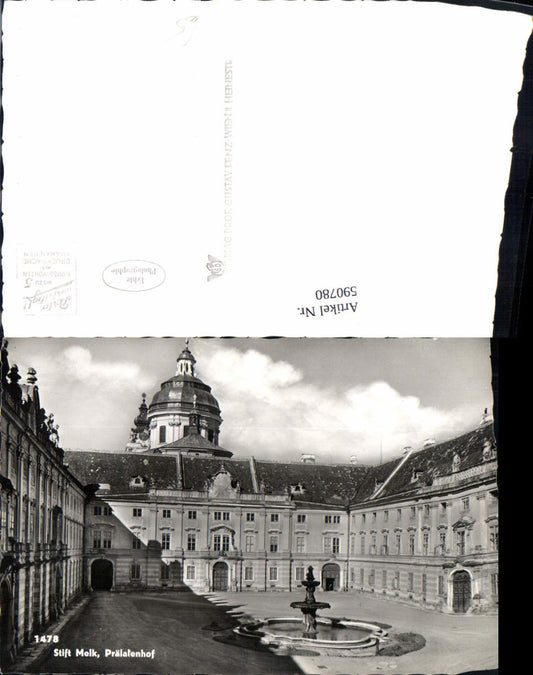 590780,Foto Ak Stift Melk a. d. Donau Prälatenhof Brunnen