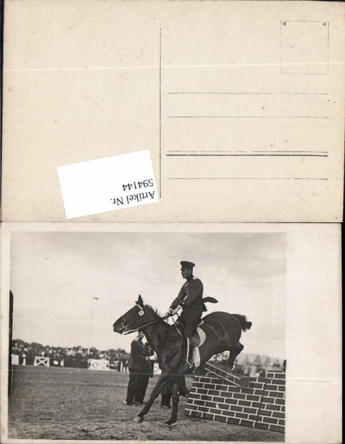 594144,Privat Foto-AK Kronprinz Wilhelm von Preußen Uniform Pferd Springreiten