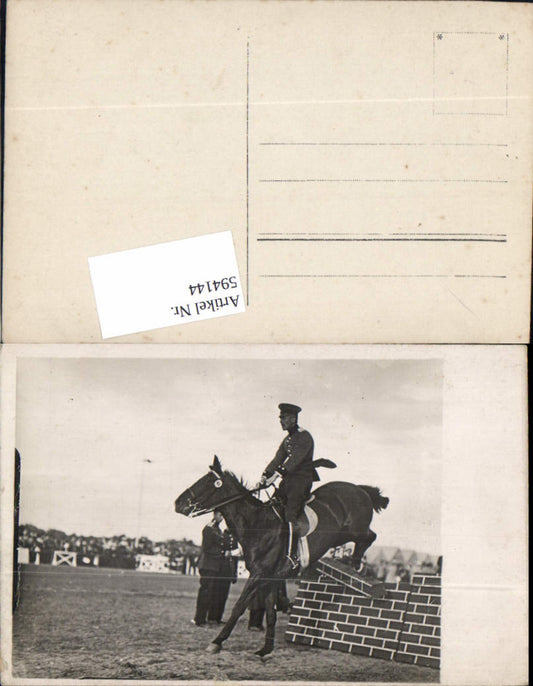 594144,Privat Foto-AK Kronprinz Wilhelm von Preußen Uniform Pferd Springreiten