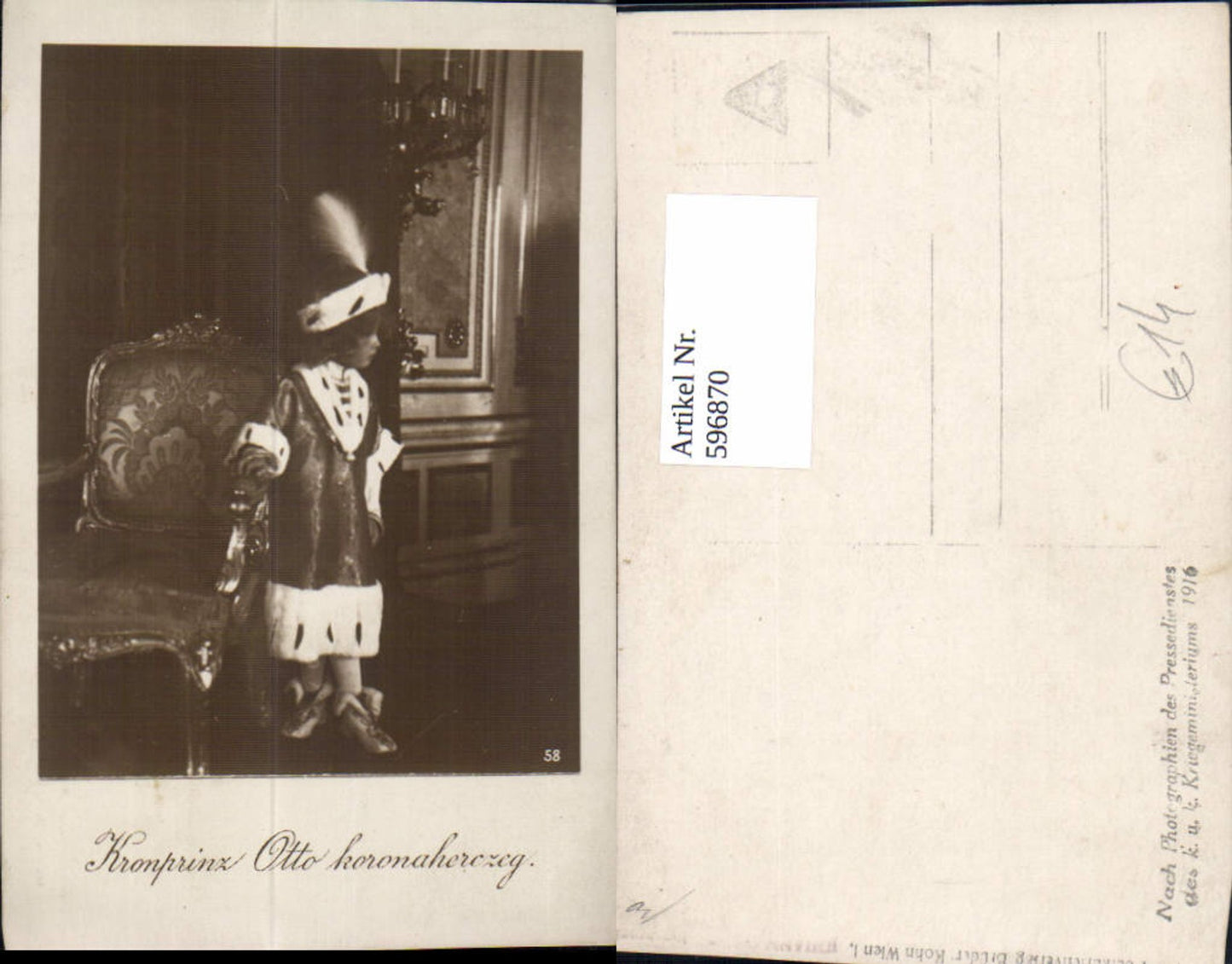 596870,Foto Ak Kronprinz Otto v. Habsburg Kind Pelz Pelzmode Adel Monarchie