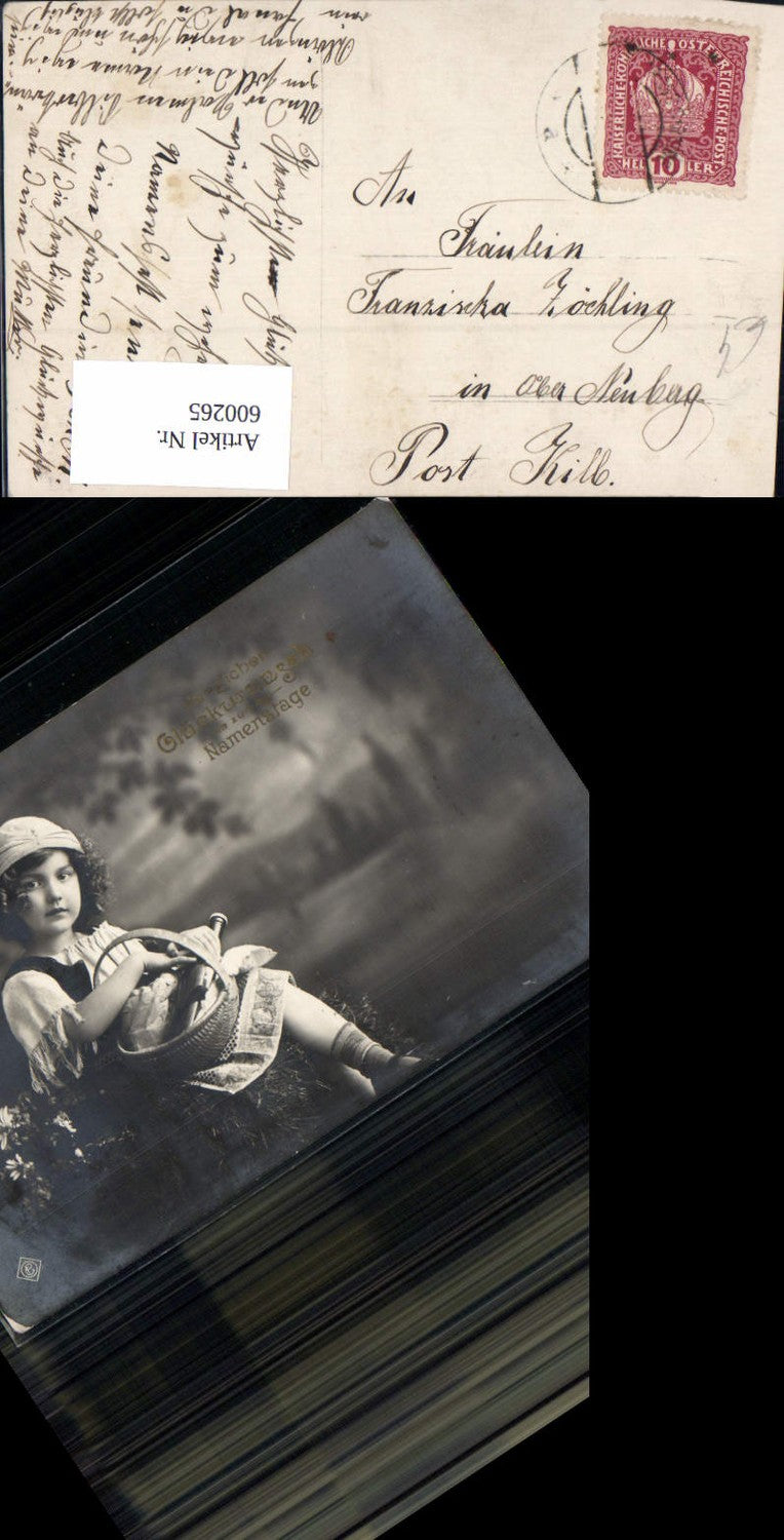 600265,Foto Ak Kind Mädchen m. Haube Tracht Korb m. Flasche Essen Blumen Namenstag