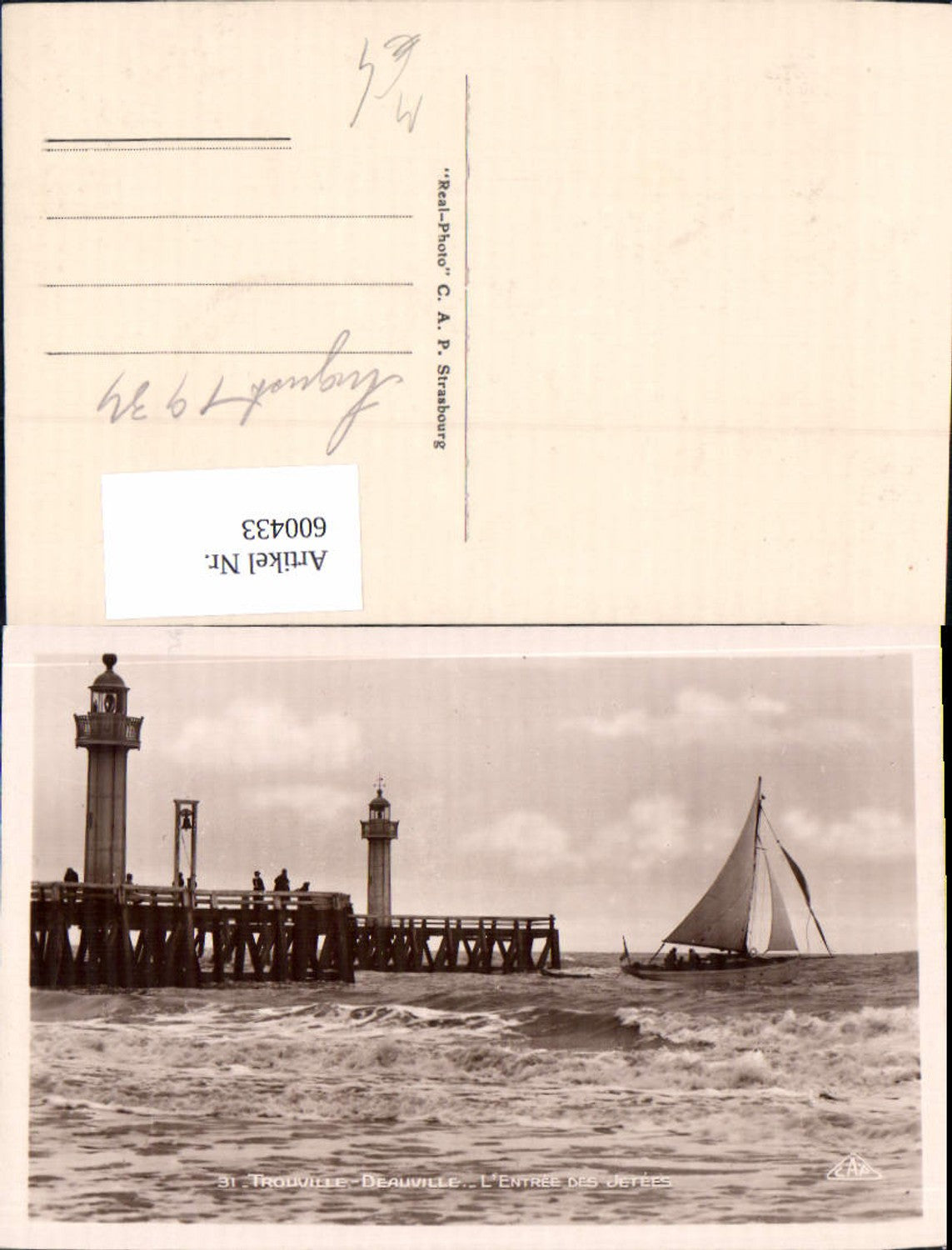 600433,Leuchtturm Trouville-Deauville L Entree des Jetees Segelboot
