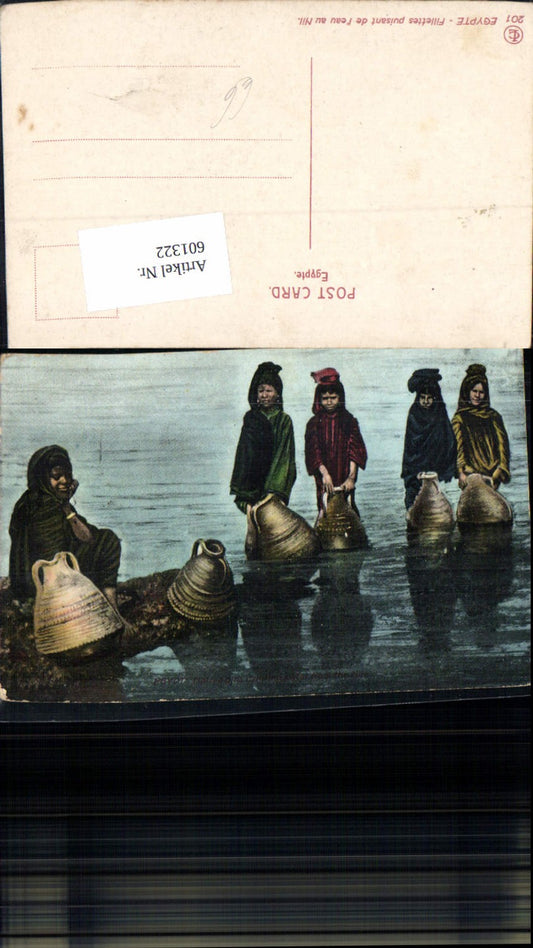 601322,Egypt Fillettes puisant de eau au Nil Wasserträgerinnen Typen kairo Cairo