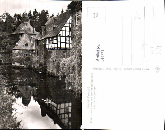 614771,Foto Ak Friesenhagen Schloss Crottorf Blick v. Wall über d. Inneren Burggraben Burganlage