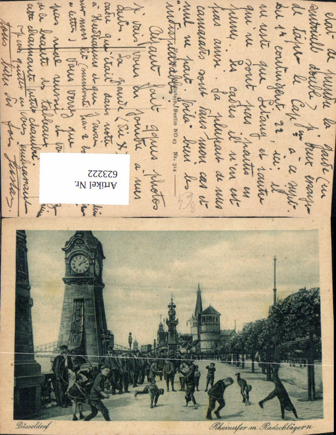 623222,Düsseldorf Rheinufer m. Radschlägern Radschlagen Spiel Uhr