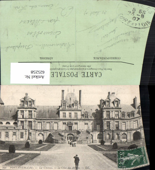 625258,Fontainebleau Le Chateau La Cour des Adieux Schloss France