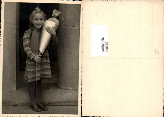 628769,Foto Ak Mädchen m. Schultüte Schulanfang Einschulung
