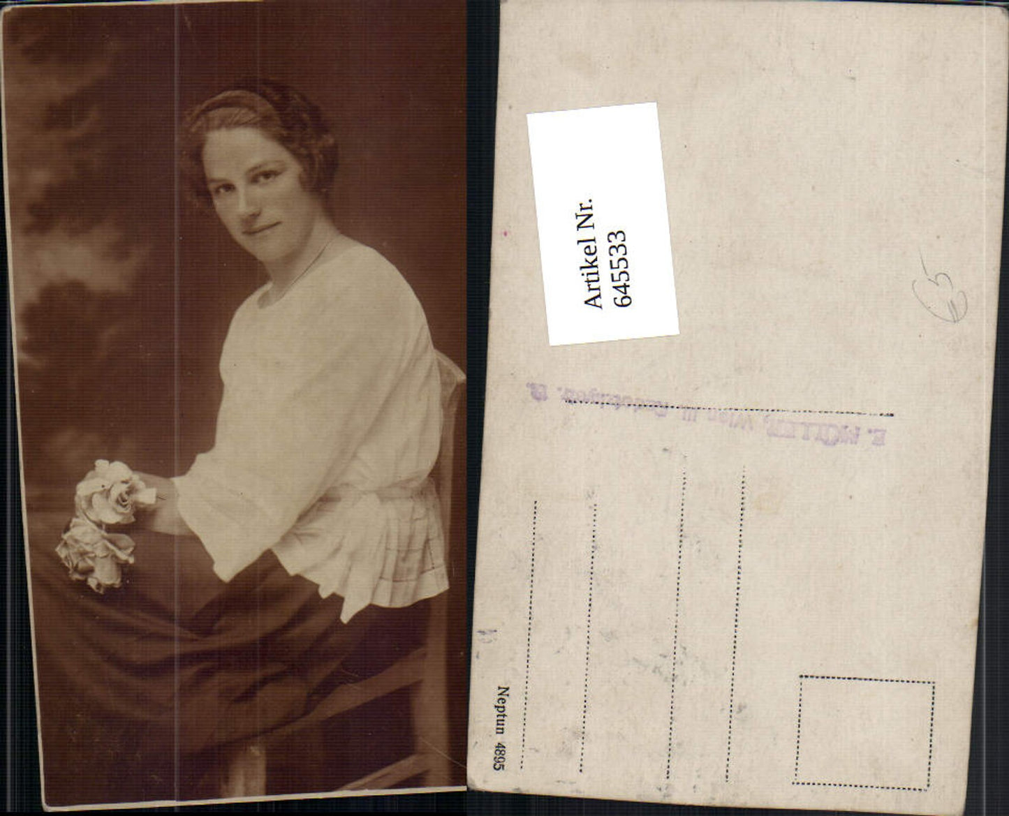 645533,Foto-AK Fotograf E. Müller Wien Landstraße Frau Rose Portrait