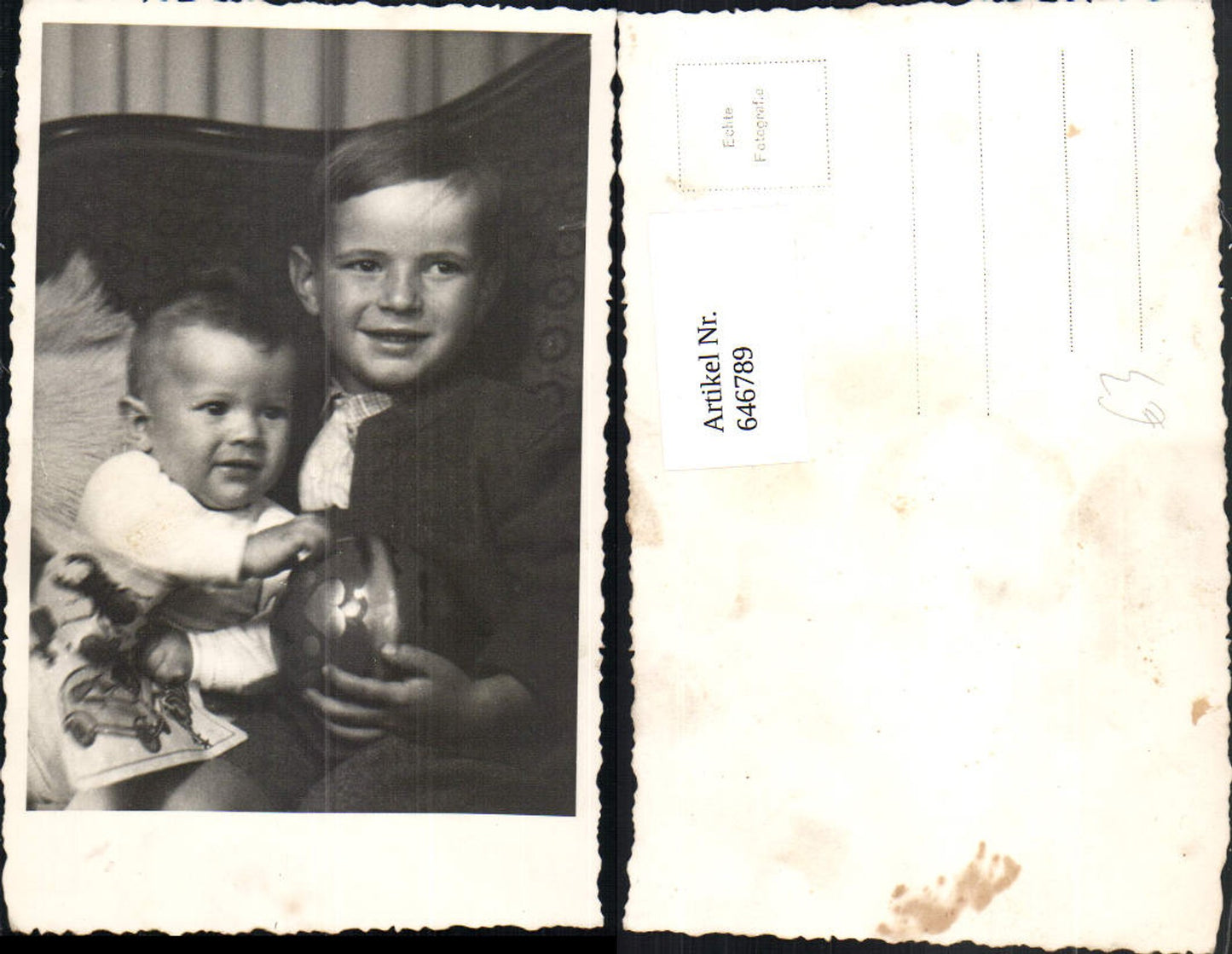 646789,Foto Ak Kinder Bub Junge m. Kleinkind Ball Spielzeug