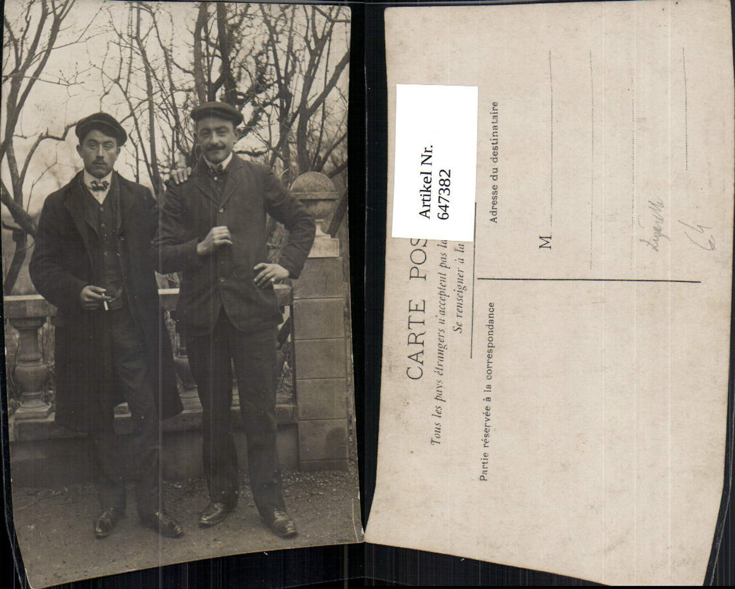 647382,Fotokunst Männer Mann Anzug Zigarette Rauchen