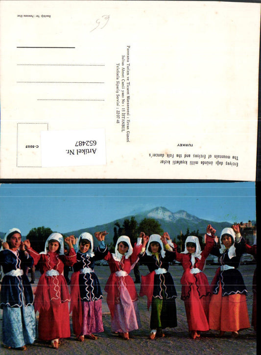 652487,Erciyes dagi önünde milli kiyafetli kizlar Erciyes Volkstypen