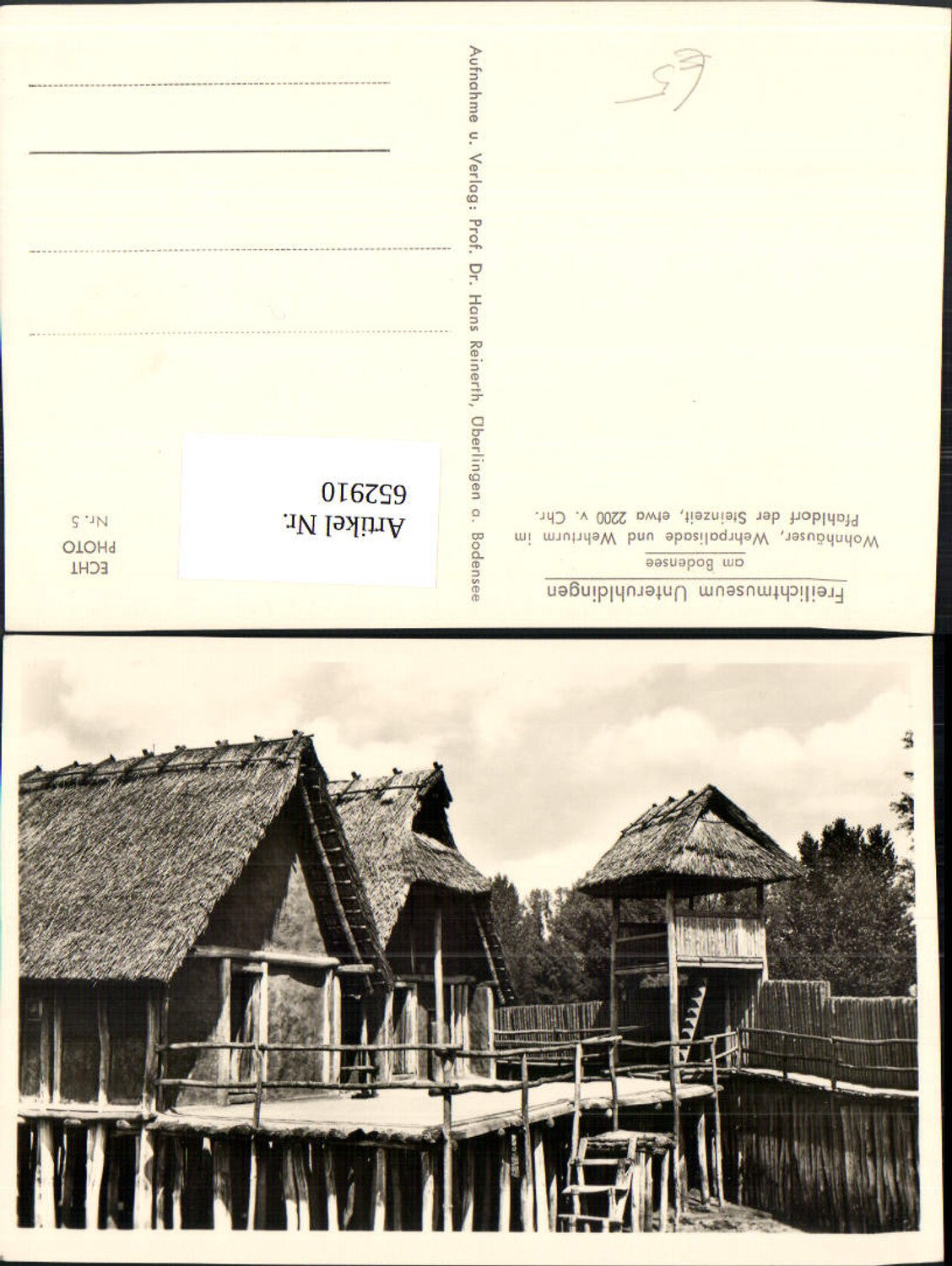 652910, Open-air museum Unteruhldingen on Lake Constance, pile village, Stone Age fortified palisade, residential buildings