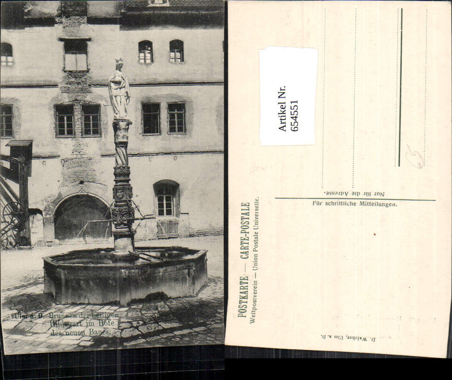 654551,Ulm a. d. Donau Brunnen d. heiligen Hildegard im Hofe d. neuen Baues