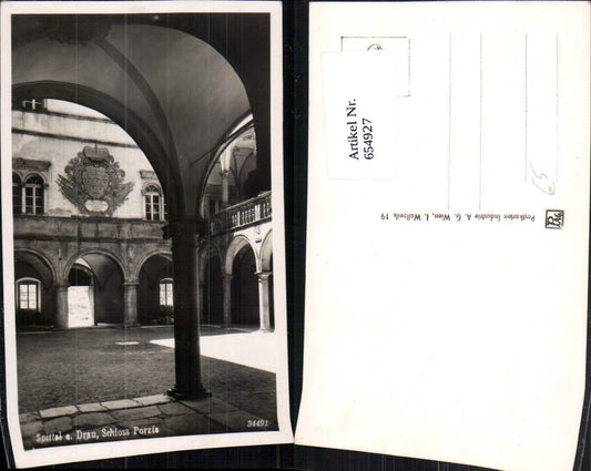 654927,Foto Ak Spittal a. d. Drau Schloss Porzia Burghof
