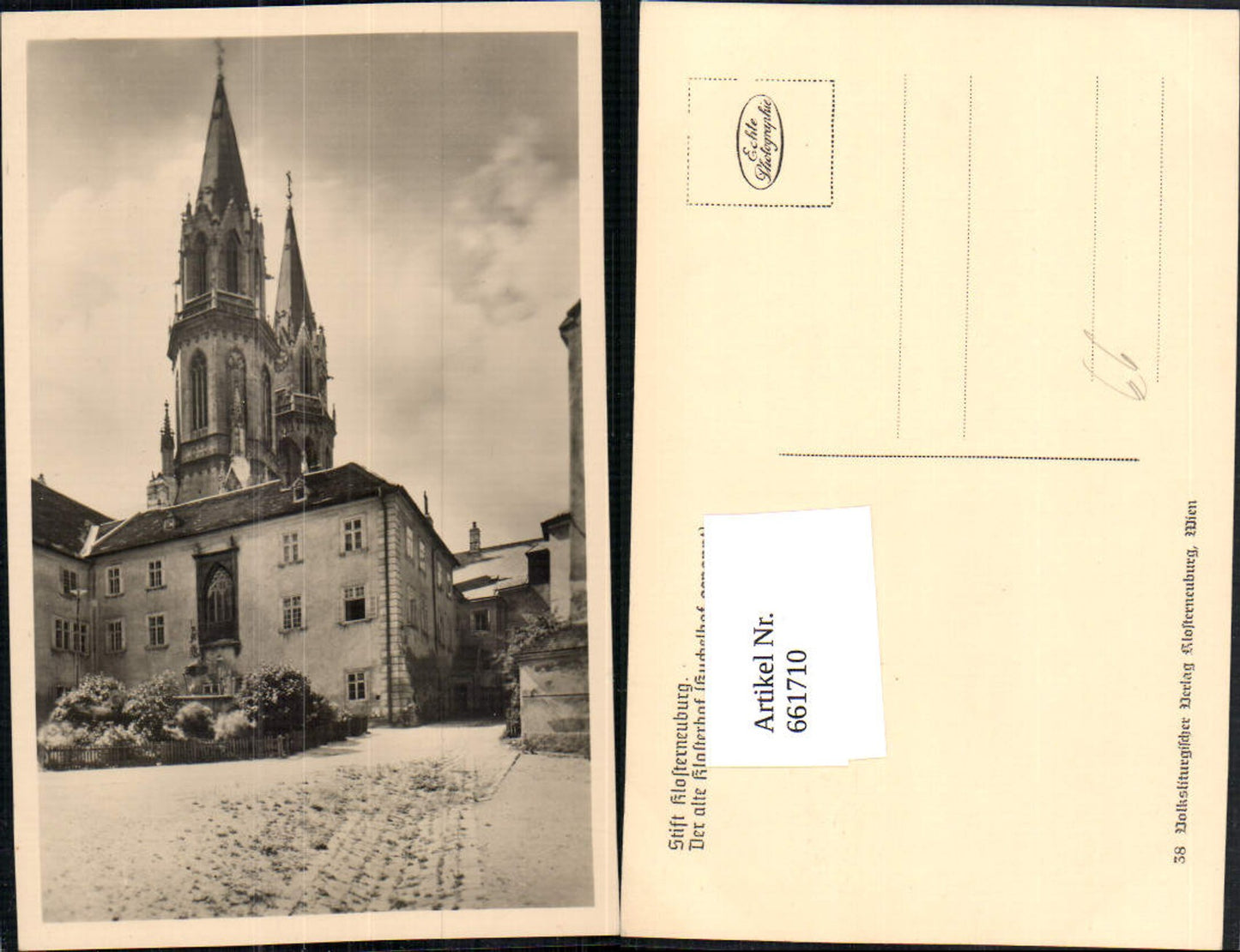 661710,Foto Ak Stift Klosterneuburg Der alte Klosterhof