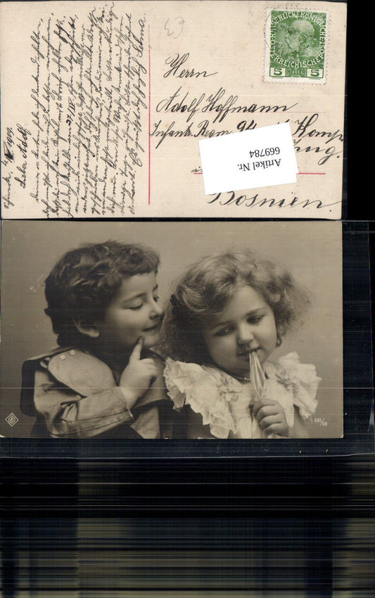 669784,Kinder Bub Mädchen Lockenkopf Portrait