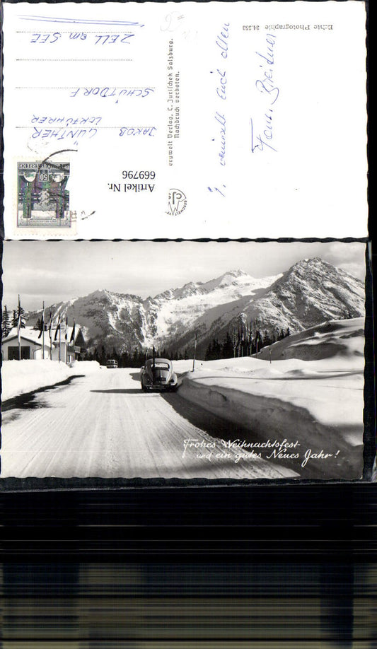669796,Foto Ak Winterlandschaft Straße VW Käfer Bus Weihnachten Neujahr