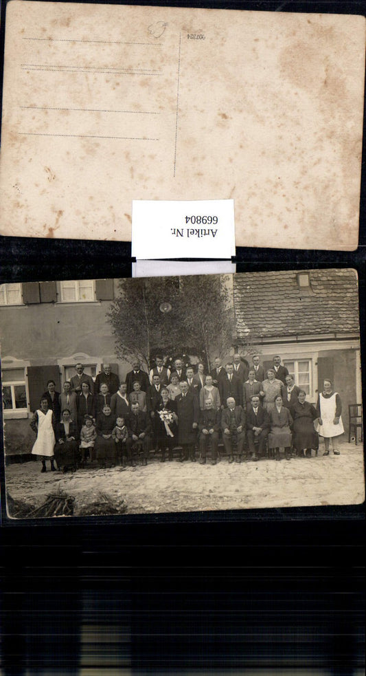 669804,Foto Ak Gruppenbild Hochzeit vor Gebäude