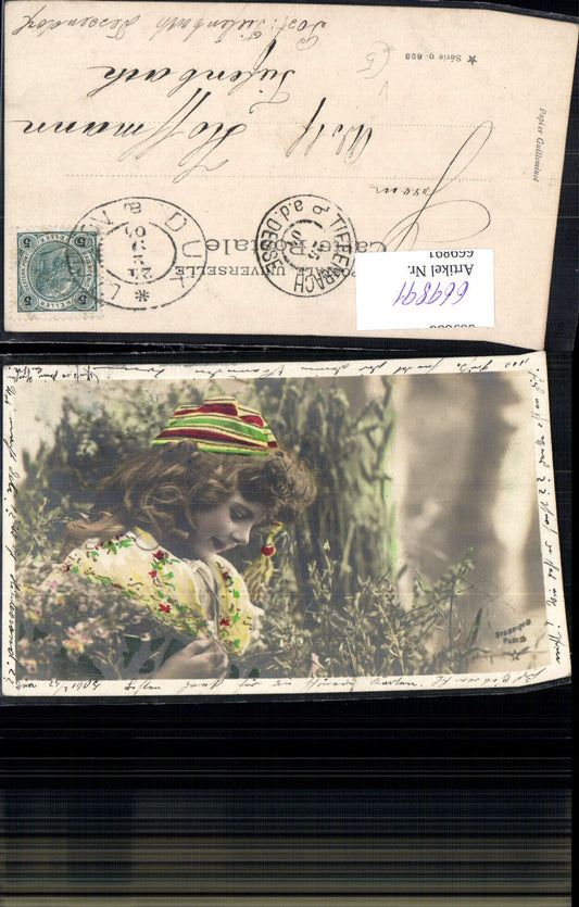 669891, Child girl with hat, curly hair, traditional dress with flowers, ears of grain, pub, stebbing, Paris