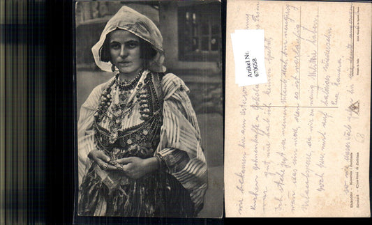 670658,Frau Shkoder Kostum i Zadrimes Tracht Schmuck Albanien