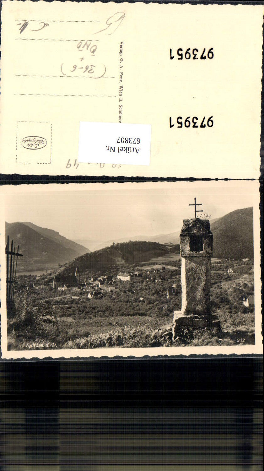 673807,Foto Ak Spitz a. d. Donau Wachau Ansicht Wegkreuz Pfeiler