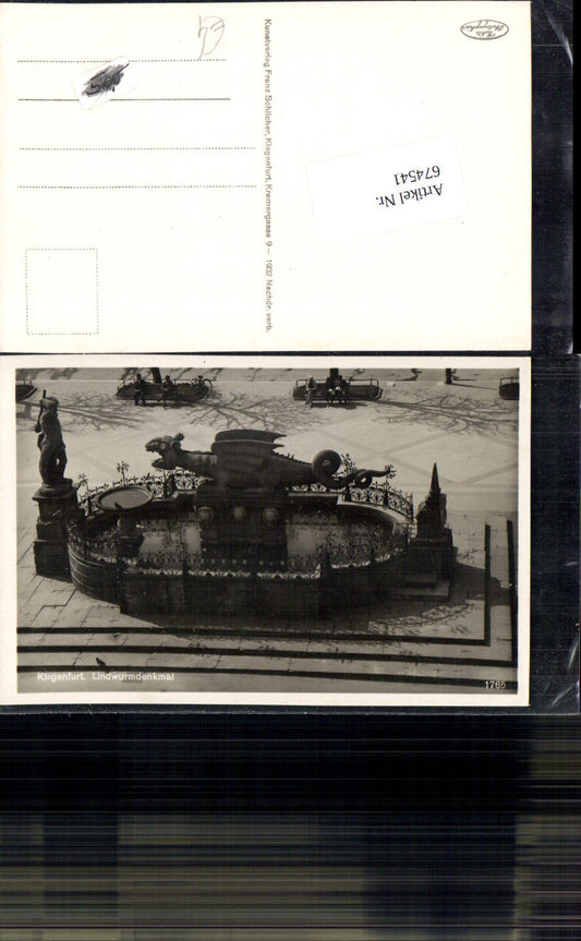 674541,Klagenfurt Lindwurm Lindwurmdenkmal