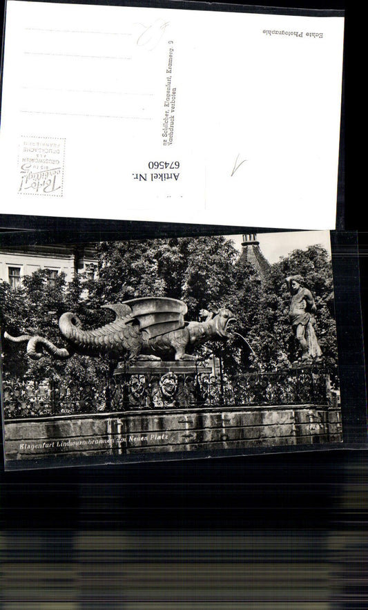 674560,Klagenfurt Lindwurm Lindwurmdenkmal